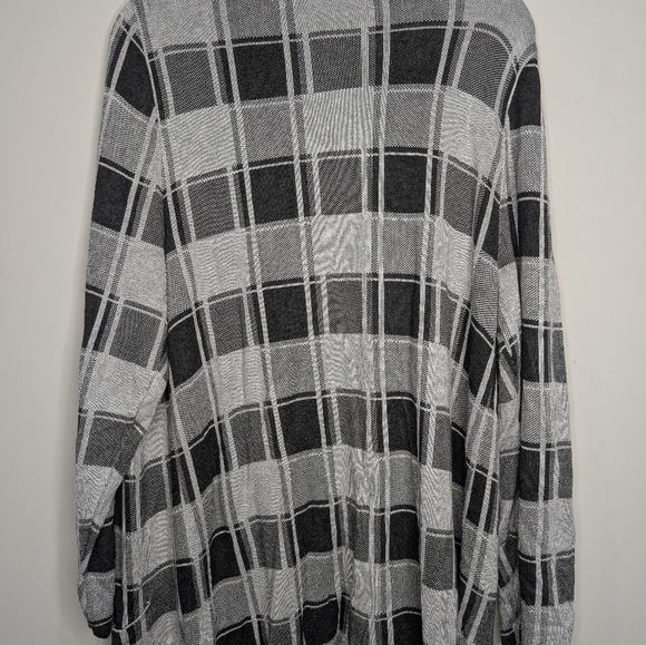 Leo & Nicole Plaid Open Front Cardigan Sweater Gray Black Women’s 2X (Fits 1X) - Picture 8 of 8
